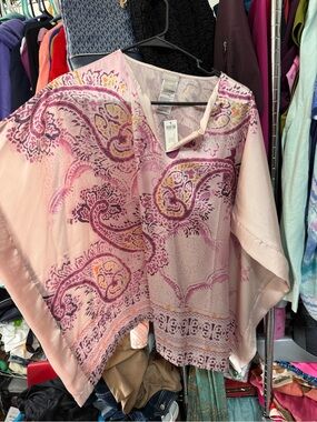 Light Pink Paisley Print Women's Tunic Top